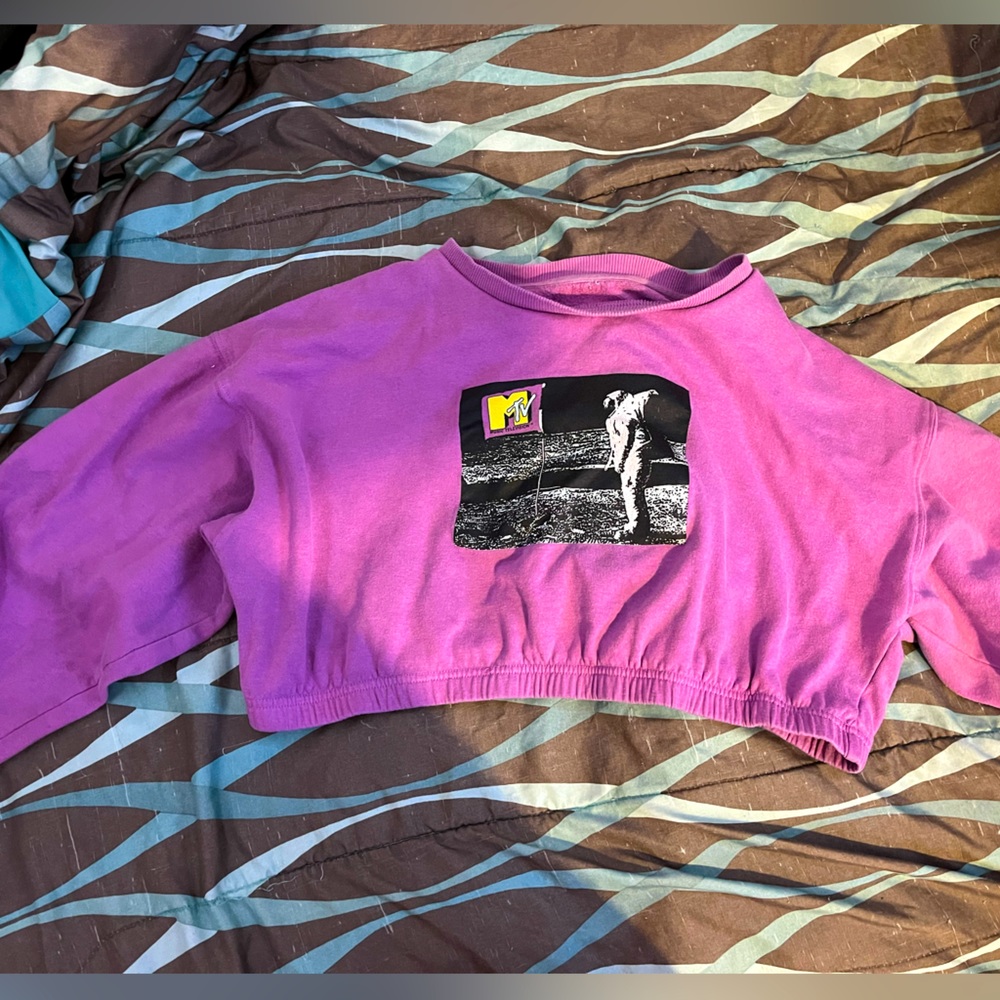 MTv printed cropped long sleeve